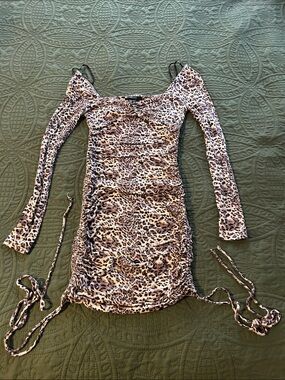 Forever 21  Leopard Print Off-Shoulder Dress